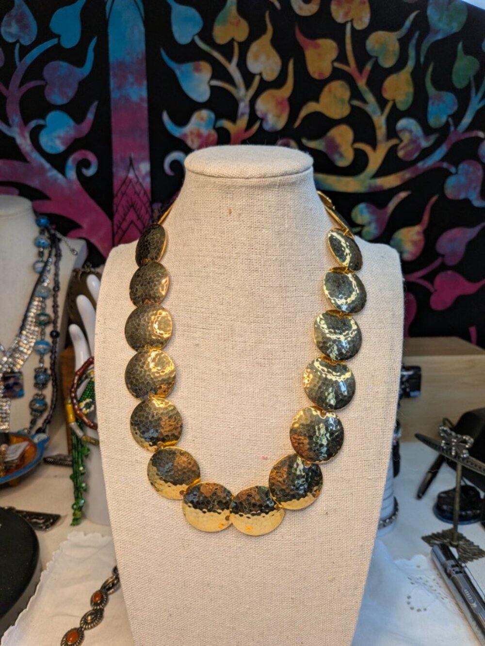 Vintage Gold Tone Hammered Disc Statement Necklace 19" Collar Necklace
